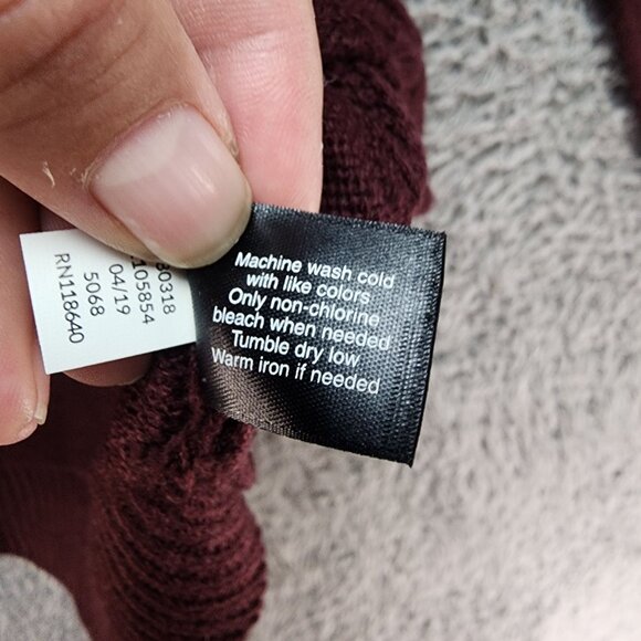 Lane Bryant Sweater Womens Plus 22/24 Burgundy Red 100% Acrylic Cable Knit *NWT* - Picture 5 of 10